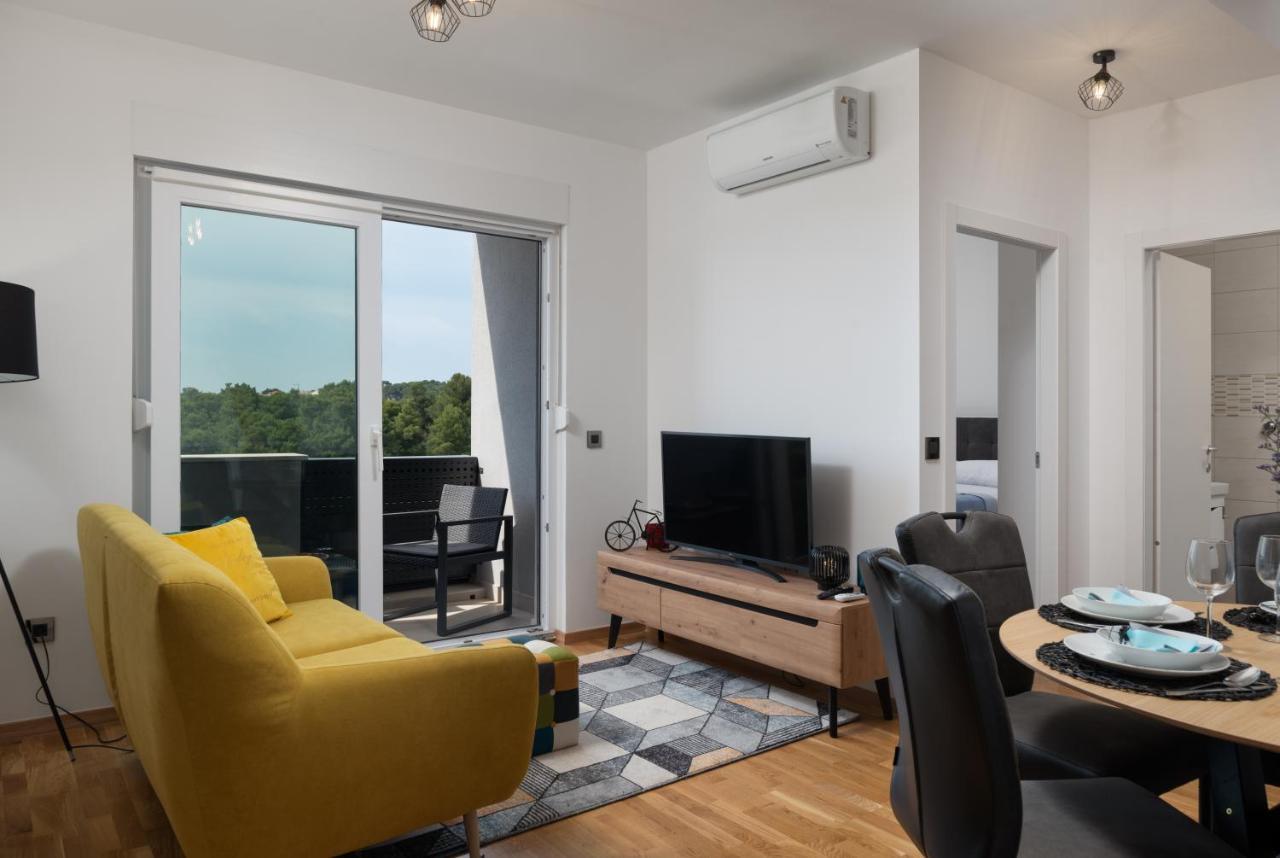 Zara Sunset Apartment Exterior photo